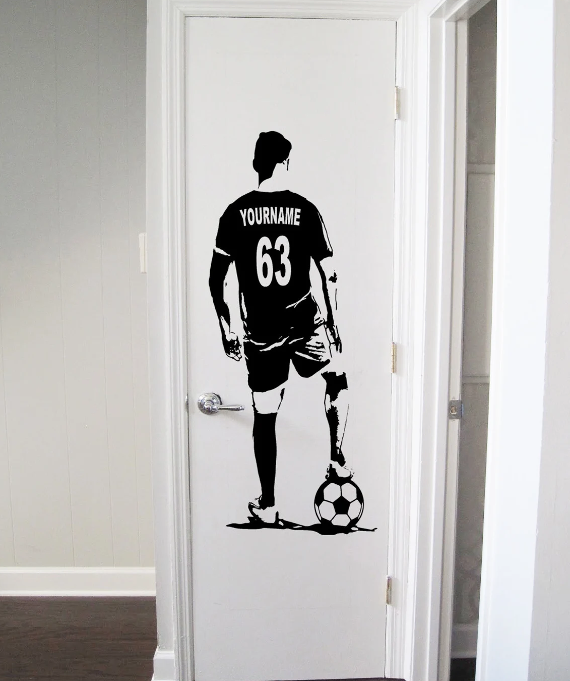 Muursticker - Voetbal voetballer / Gepersonaliseerd / Naam en nummer