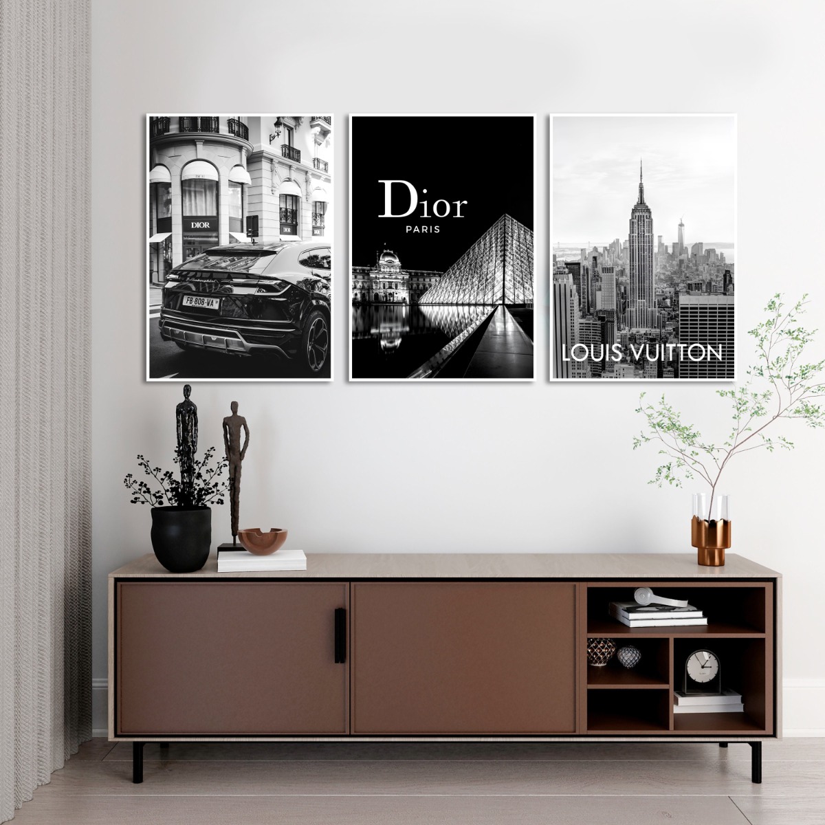 Poster - Luxueuze Oriëntatiepunten / Een Reis Door de Hoge Mode / Dior, Louis Vuitton / Set van 3