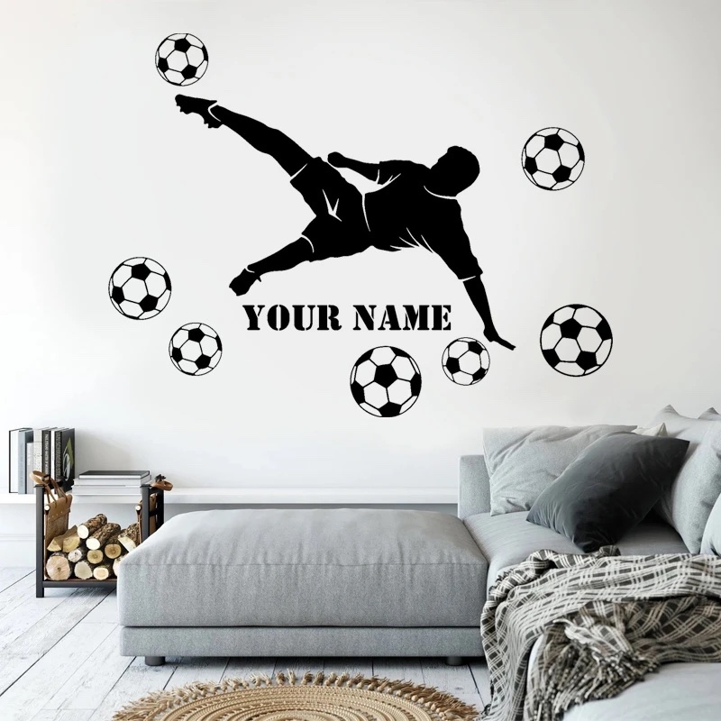 Muursticker - Voetbalspeler en voetbal / Gepersonaliseerd / Transparant