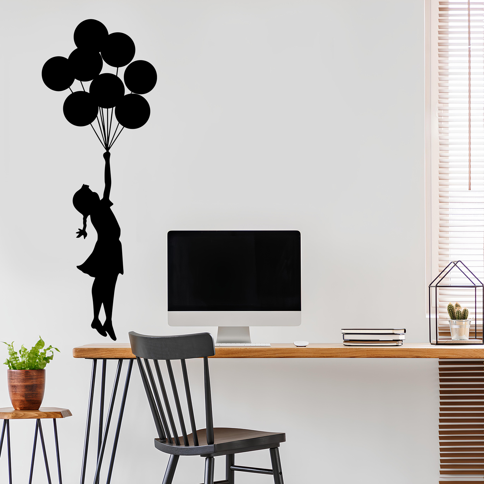 Muursticker - Meisje met Ballonnen