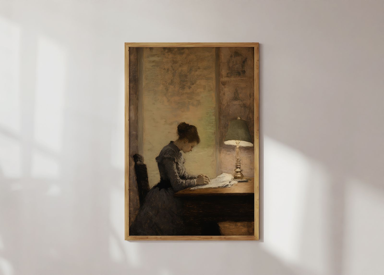 Poster - Vrouw Leest bij Lamp
