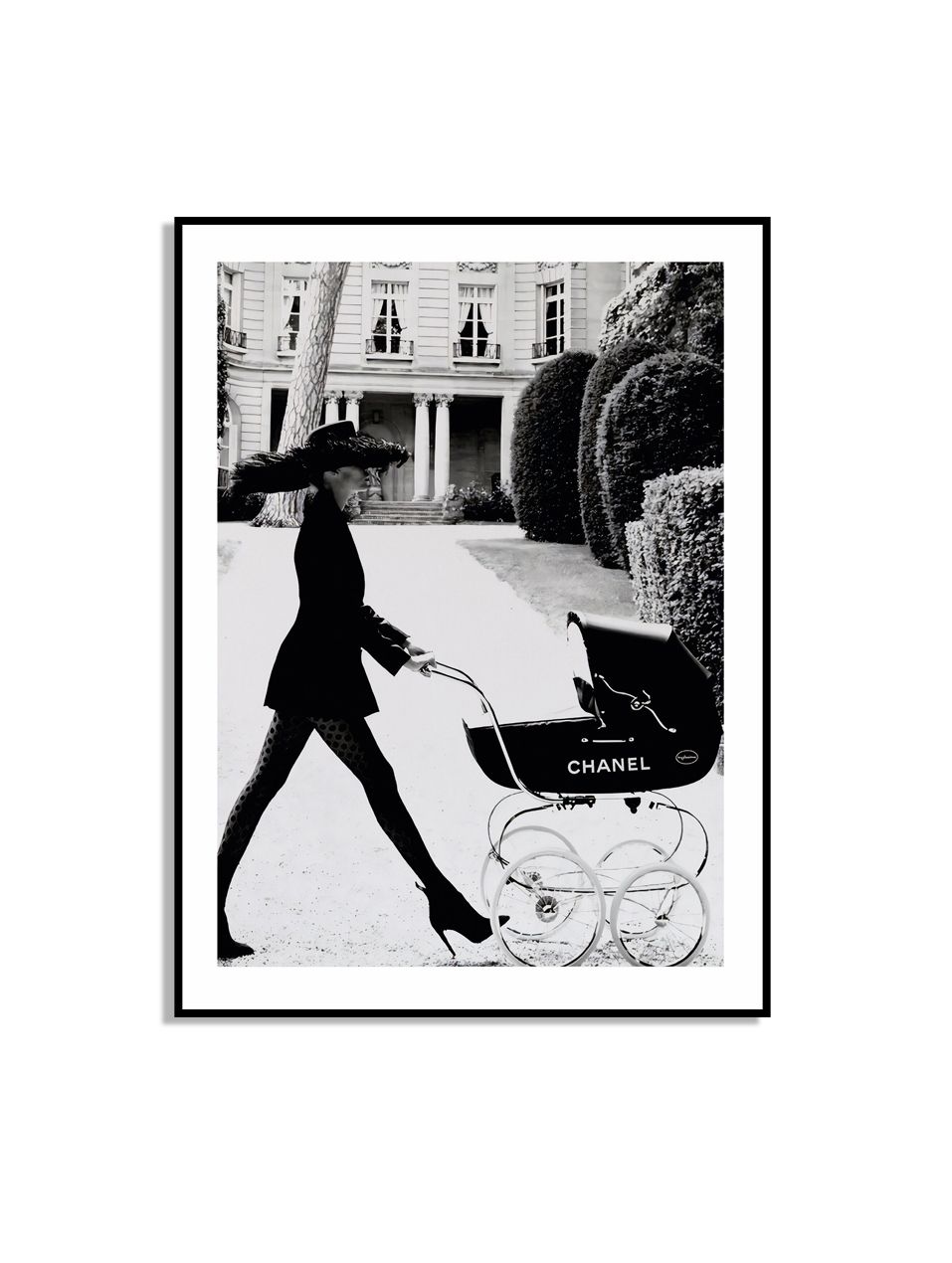 Modieuze Vrouw met Chanel Kinderwagen Poster